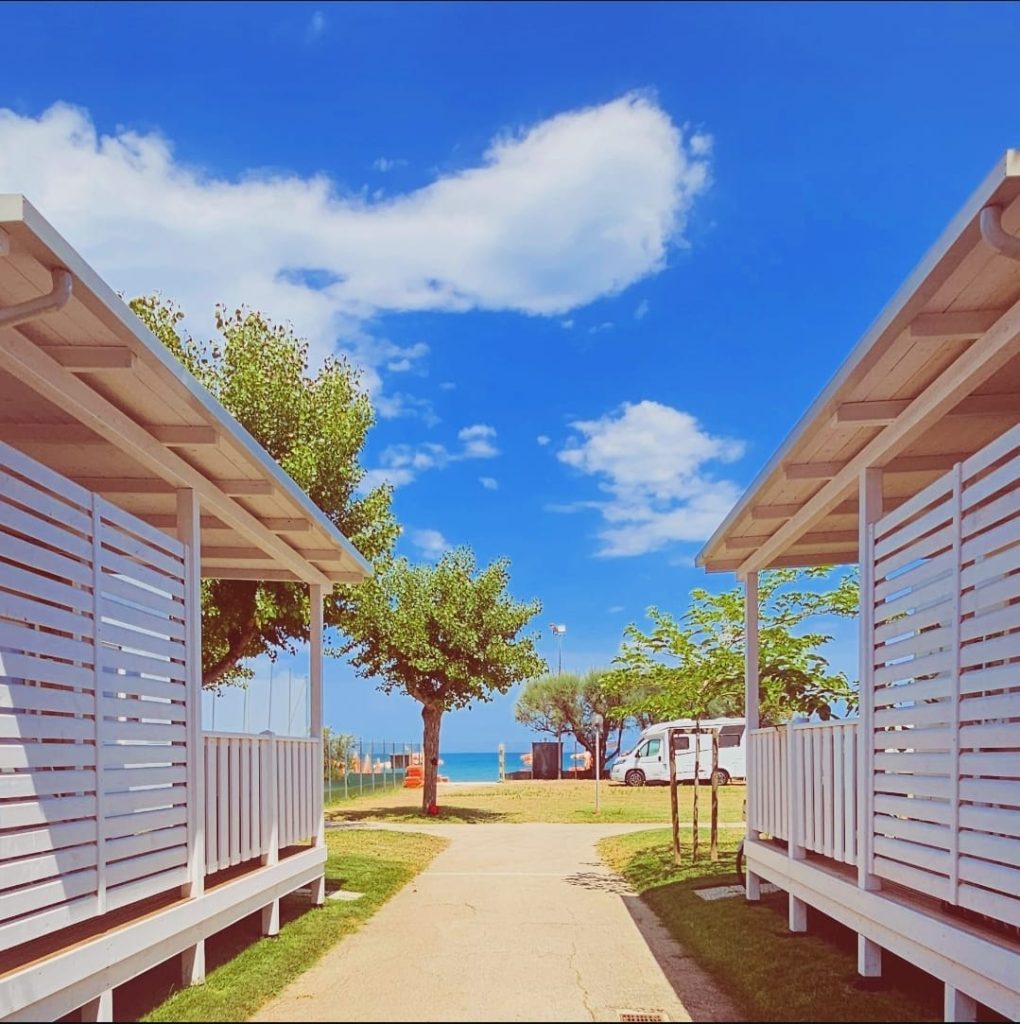 Camping in der Nachsaison Casa mobile al Camping Surabaja La Playa a settembre